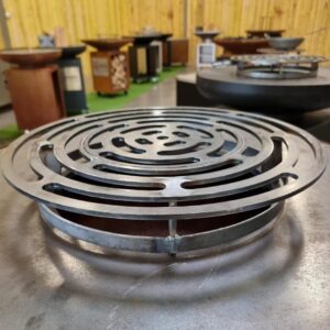 Grille ronde en acier pour braséro, vue de près